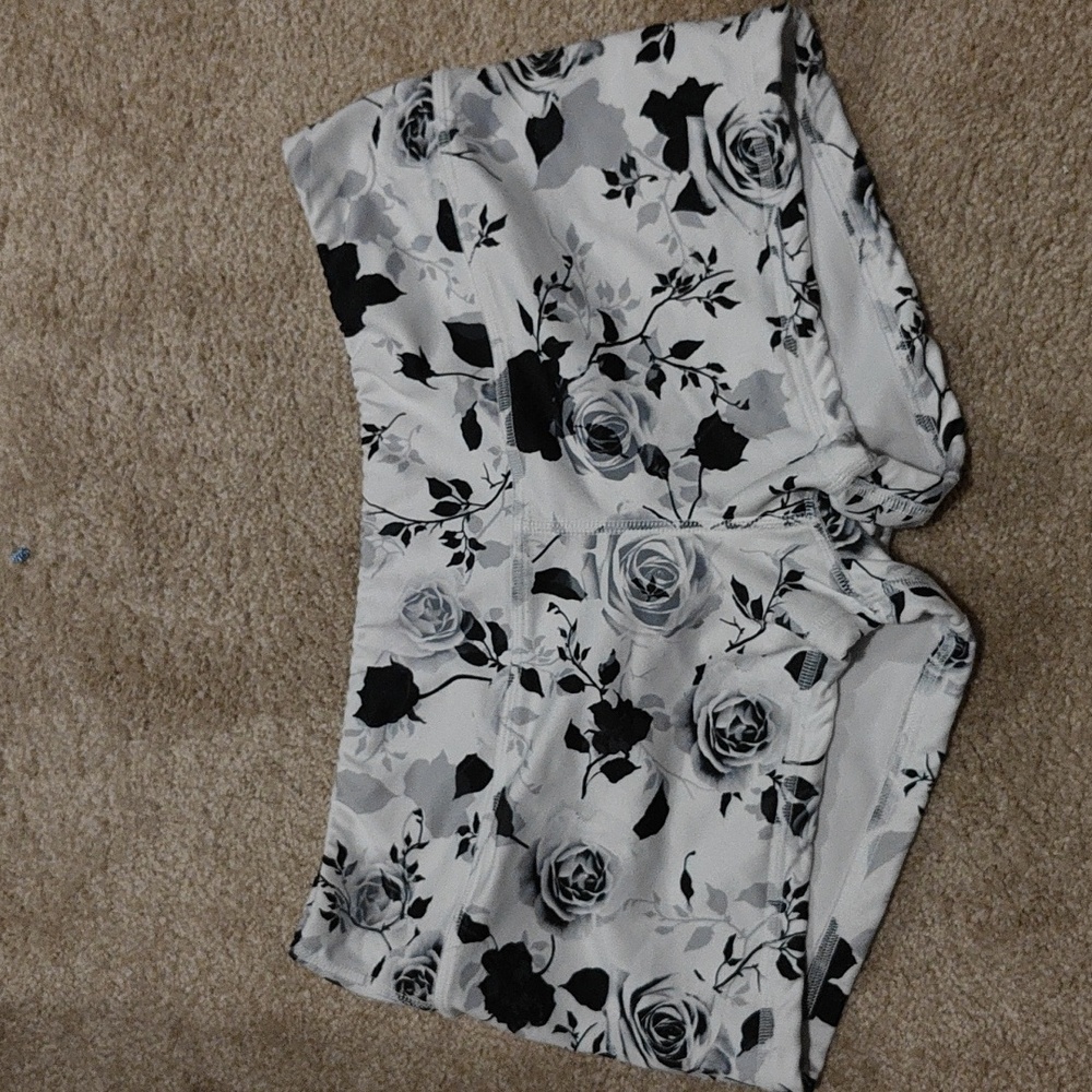 EUC- FLEO shorts